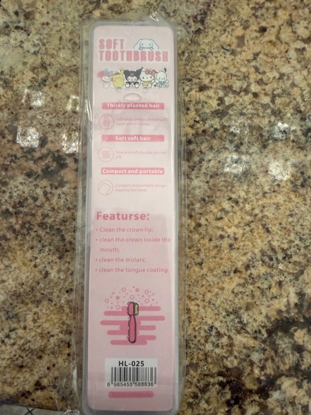 Sanrio My Melody Pink Portable Toothbrush Case and Brush - Picture 2 of 2